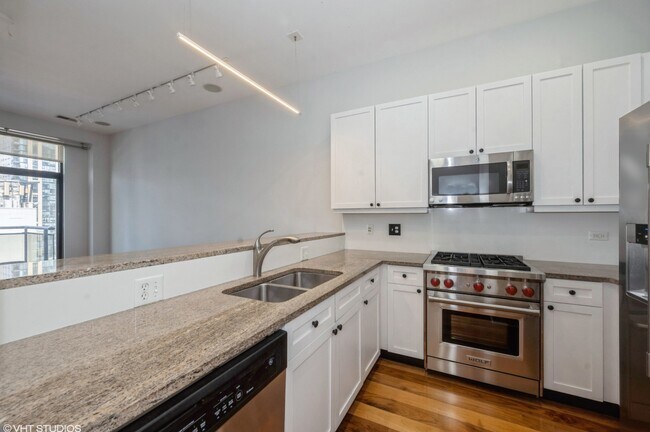 1111 S Wabash Ave unit 23D, Chicago, IL 60605 - photo 3