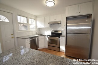 117 Chestnut St Unit 3, Brookline, MA 02445