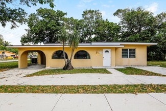 2351 NW 28th St, Oakland Park, FL 33311
