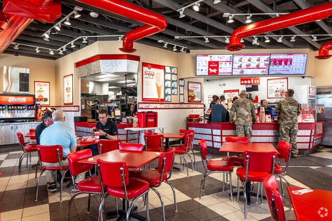 Fast food restaurants such as Freddy's Steakburgers are plentiful and nearby Westridge as well.