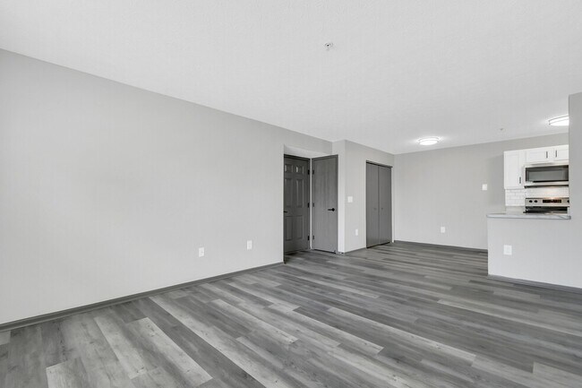 Parkview Apartments, Columbus, OH 43228 - photo 6