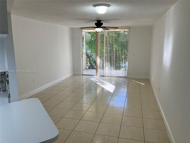 8235 Lake Dr unit 306, Doral, FL 33166 - photo 5