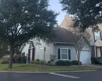 10444 NW 28th Place, Gainesville, FL 32606