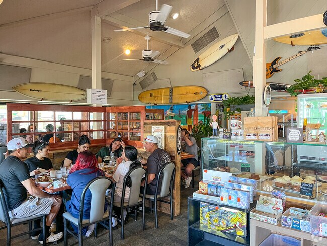 Original Breakfast House in Paradise Valley offers a cozy and eclectic interior.