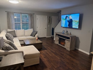 745 Merrow Rd Unit 121, Coventry, CT 06238