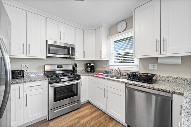 820 Shawnee Dr unit ID1285030P, Lake In the Hills, IL 60156 - photo 6