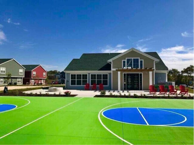 Campus Creek Townhomes, Big Rapids, MI 49307 - photo 2