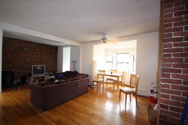 25 Worcester Square unit 5, Boston, MA 02118 - photo 3