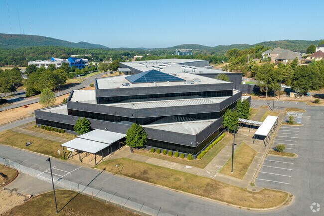 Expand your knowledge at the Little Rock West High School of Innovation.