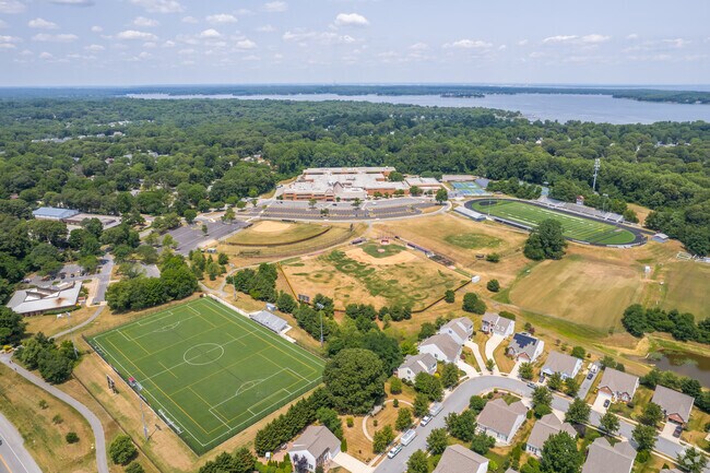Broadneck High School in Arnold prepares students well for college.