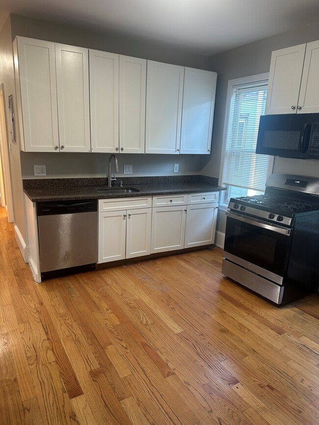 16 Bird St Unit 3, Boston, MA 02125