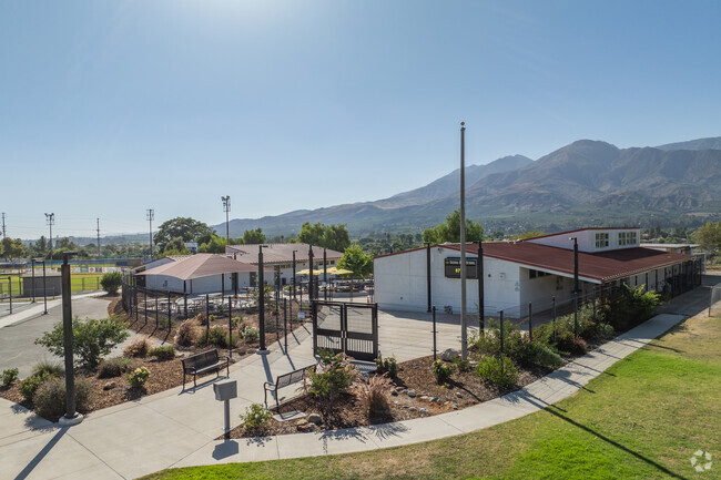 Heritage Valley Independent Study is an independent study program to help students who need it.