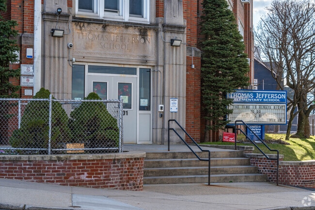 The Thomas Jefferson Elementary School has a student body of 168 students.