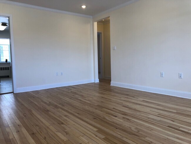 86 St Paul St unit 12, Brookline, MA 02446 - photo 2