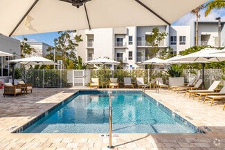624 NE 2nd St, Dania Beach, FL 33004
