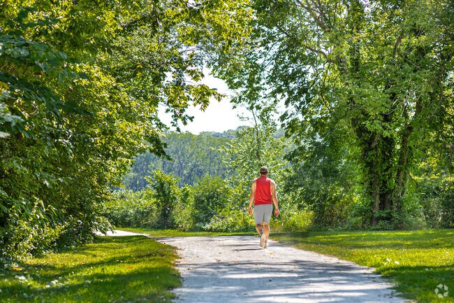 Trails weave through Independence, locals enjoy Bund-Jack Park & Little Blue Trace Trail.