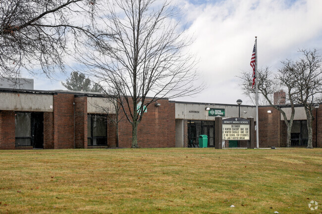 Heskett Middle School, Bedford