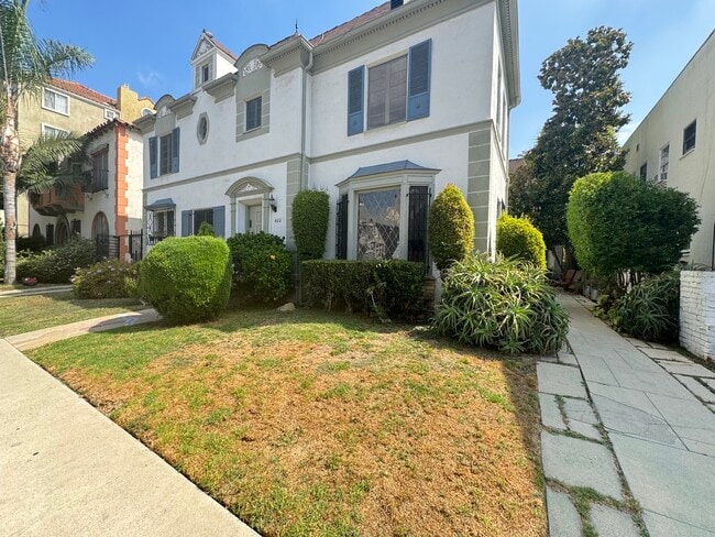 422 S Detroit St, Los Angeles, CA 90036 - photo 2