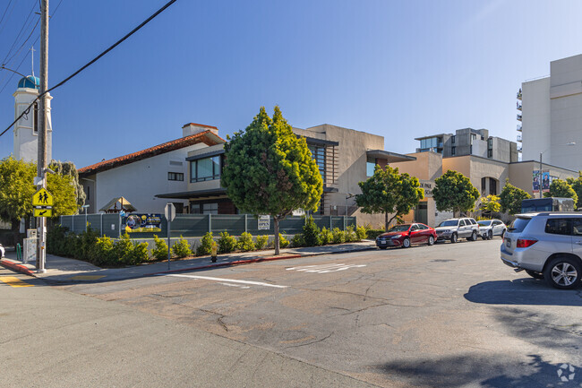 Elevate education with a touch of faith at St. Vincent De Paul in Mission Hills.