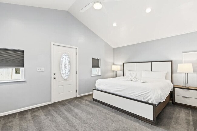 5218 Beach Dr unit ID1355001P, Panama City, FL 32408 - photo 3