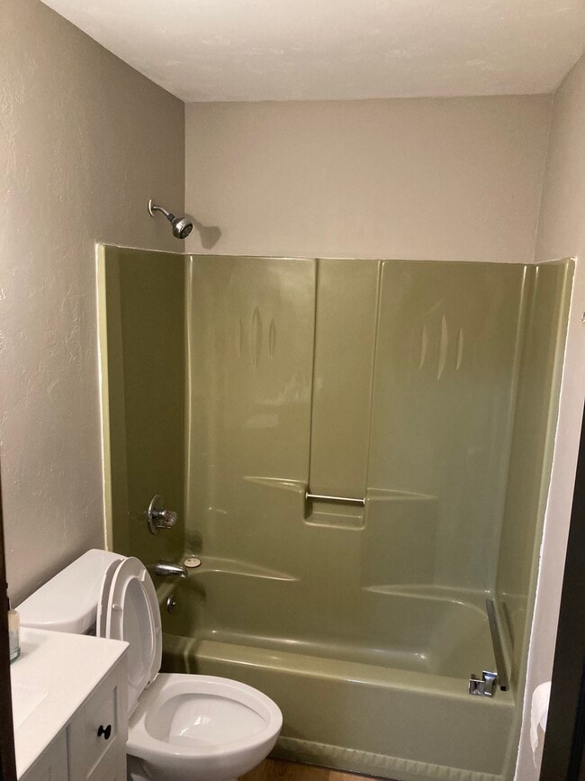 342 Joseph St, Neenah, WI 54956 - photo 2