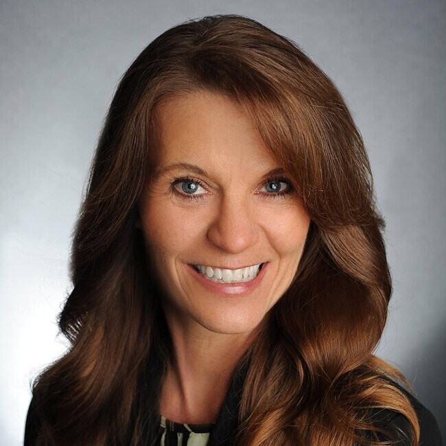 Paula Stafford Real Estate Agent in Palmdale, CA