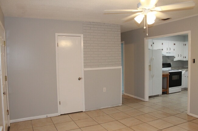 849 Nantes Way, Pensacola, FL 32505 - photo 5