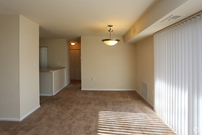 Gates of Cipriano, Greenbelt, MD 20770 - photo 3