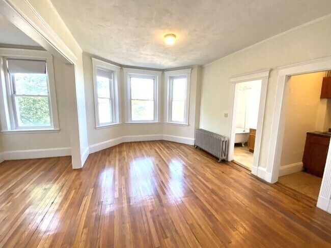 1283 Commonwealth Ave unit 2, Allston, MA 02134 - photo 2