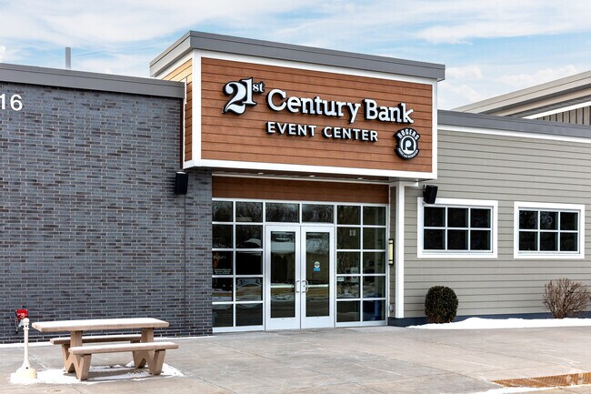 Along with the Rockin' Rogers Festival, the city event center hosts a weekly farmers market.