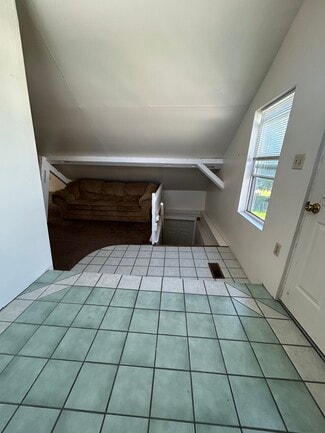 24 N 3rd St Unit E, Womelsdorf, PA 19567