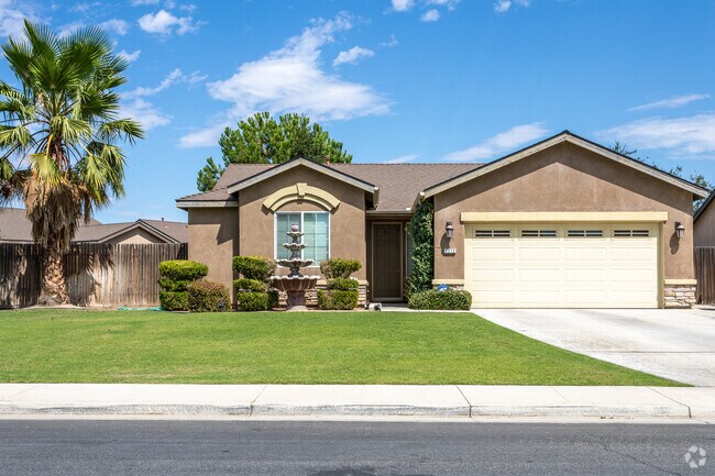 A modern single-family home in Campus Park.