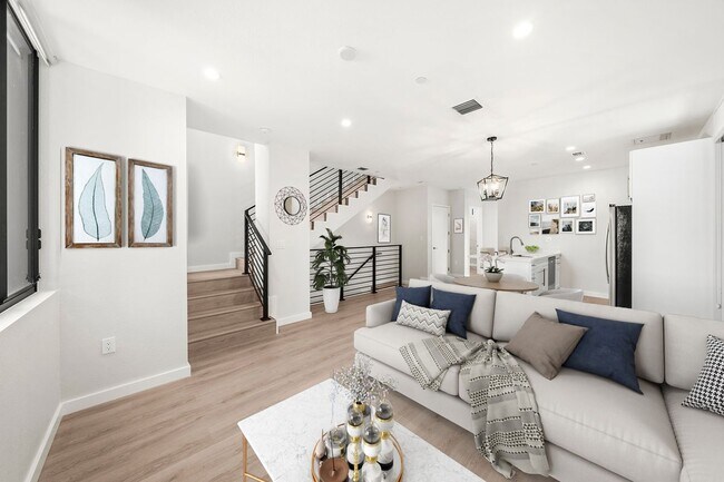 1251 SW 3rd St, Miami, FL 33135 - photo 6