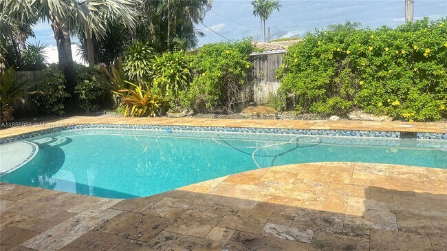 5771 NE 19th Terrace, Fort Lauderdale, FL 33308 - photo 4