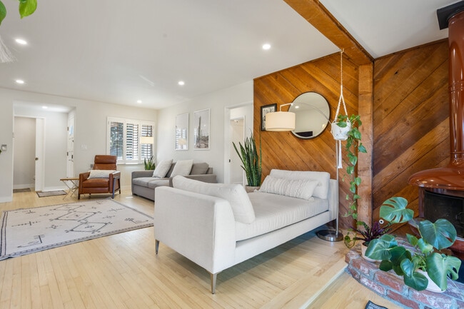 5923 Abernathy Dr, Los Angeles, CA 90045 - photo 5