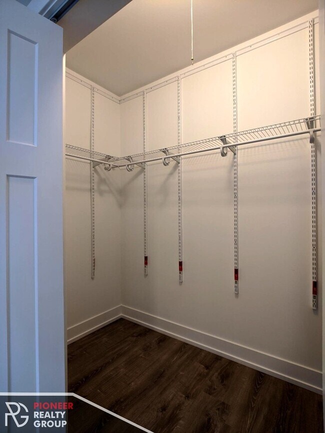 705 W Brompton Ave unit 3, Chicago, IL 60657 - photo 7