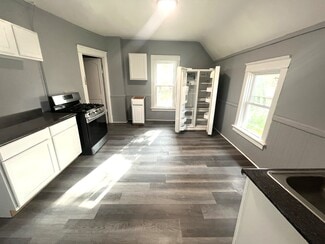 423 E 16th St Unit 2, Erie, PA 16503