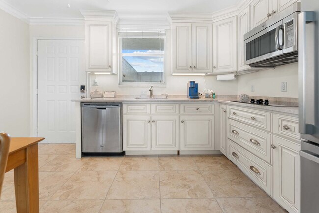 5500 Bonita Beach Rd SW unit FL10-ID1226354P, Bonita Springs, FL 34134 - photo 6