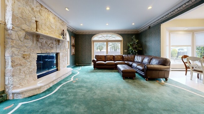 139 Finlay St, Staten Island, NY 10307 - photo 2