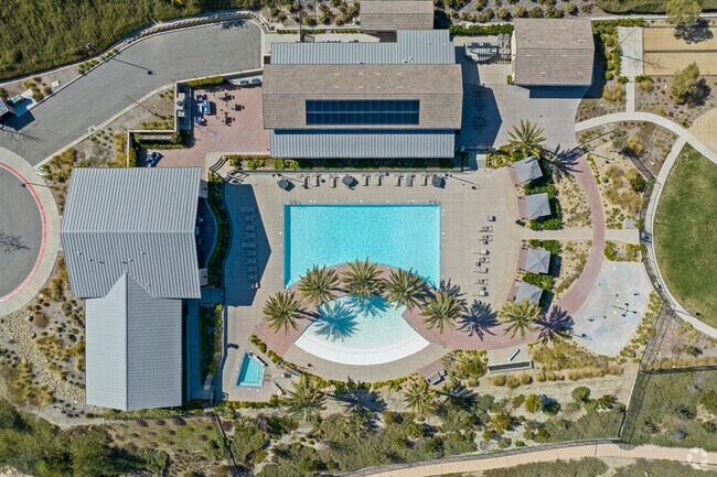 The Aliento Terrace Clubhouse offers cabanas, pools, and valley views.
