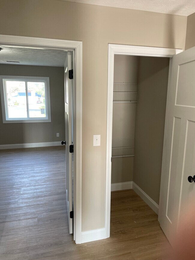 1055 Gordon Hill Pike unit 4, Corbin, KY 40701 - photo 6