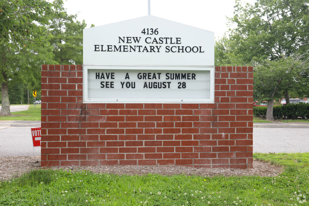 New Castle Elementary School front entrance sign