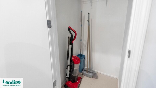 99 S Front St unit B02, Memphis, TN 38103 - photo 3