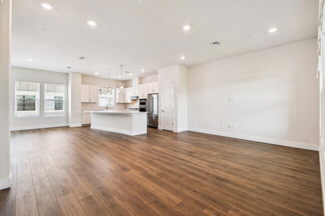 7220 Sutton Ln, Sarasota, FL 34240 - photo 4