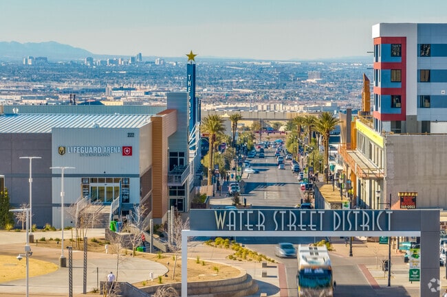 The Water Street District in Downtown Henderson is a mecca for shopping, dining, and fun.