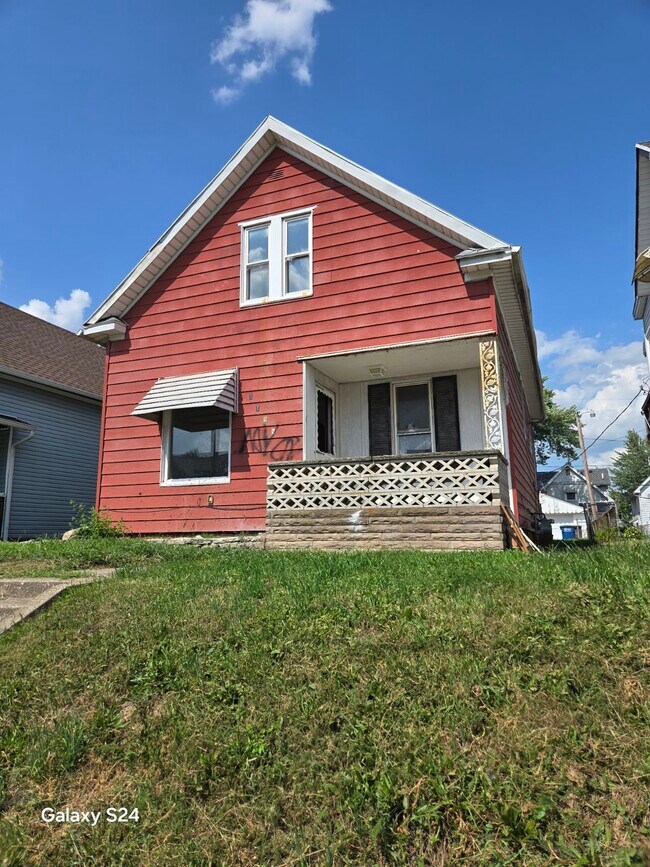 1135 Woodville Rd, Toledo, OH 43605