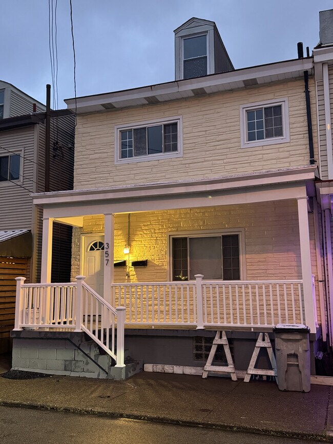 357 Cedarville St Unit 2, Pittsburgh, PA 15224