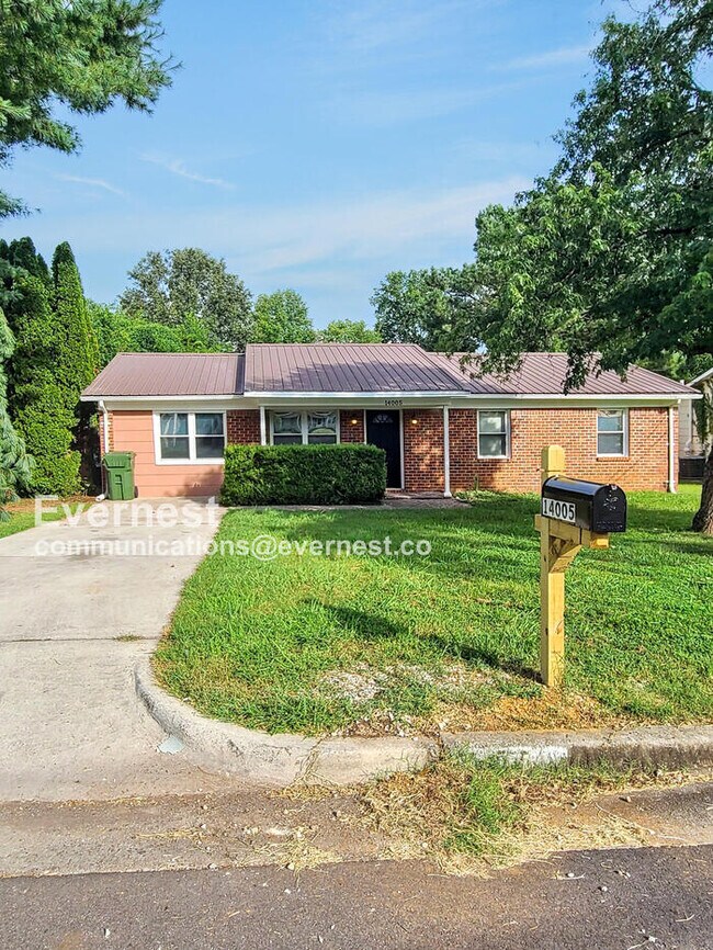 14005 Glenview Dr SW, Huntsville, AL 35803