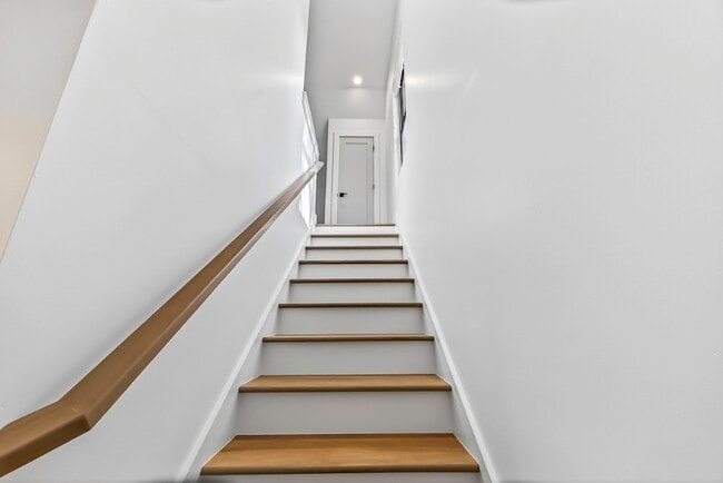 2133 N Talbott St, Indianapolis, IN 46202 - photo 3