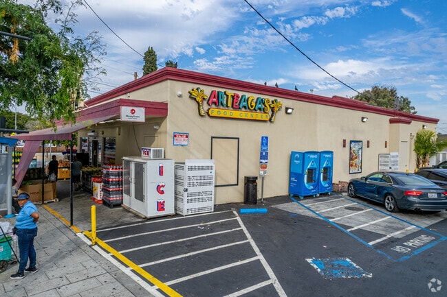Arteaga's Food Center is the local shopping stop in Tamien.